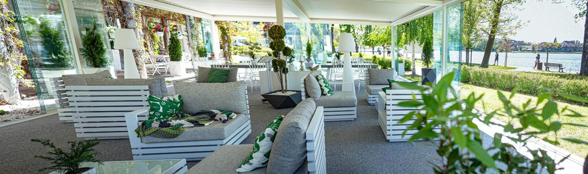 Willa Port Ostroda Bagian luar foto The Terrace