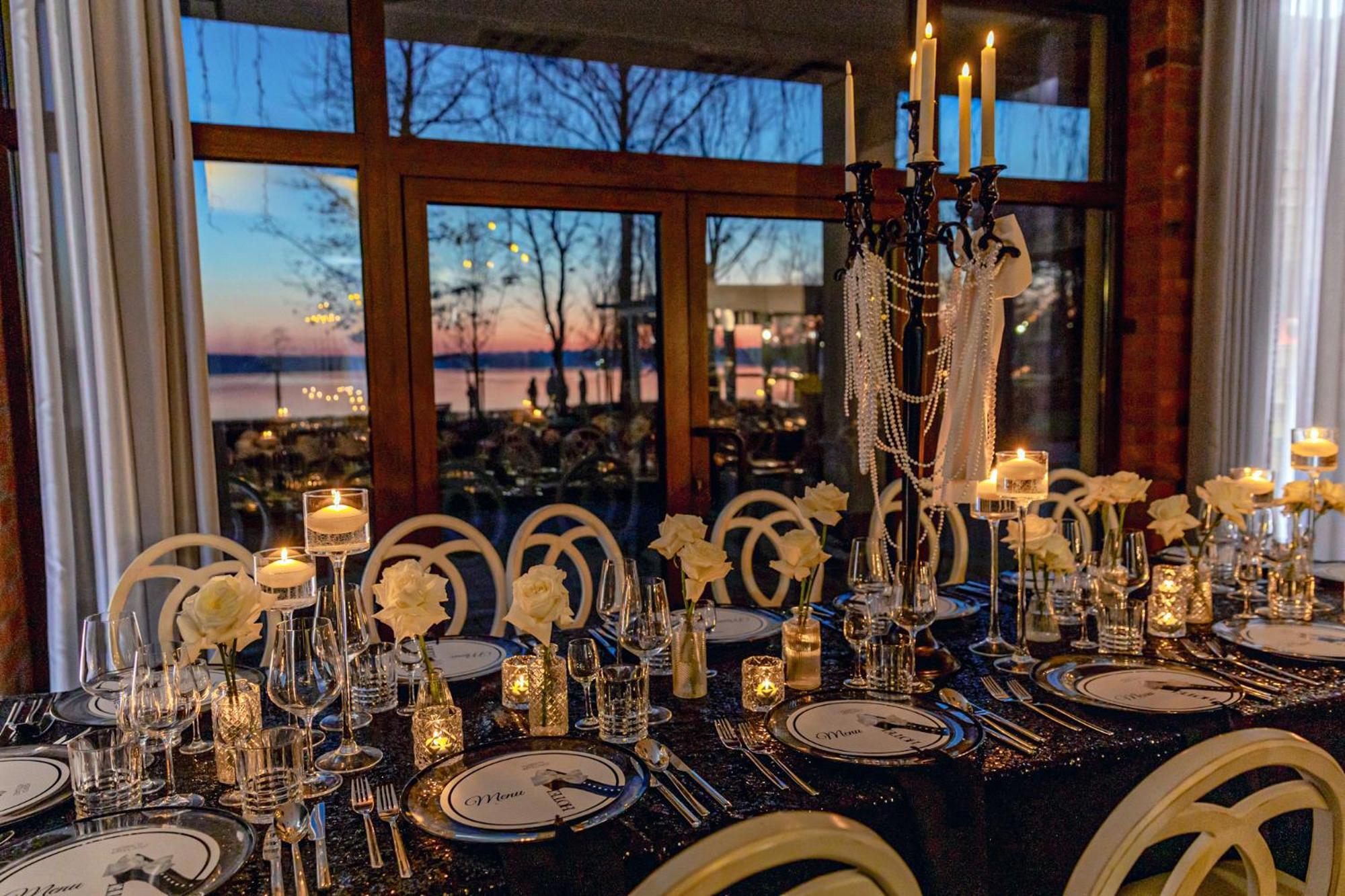 Willa Port Ostroda Bagian luar foto The dining room at the 2018 G7 summit