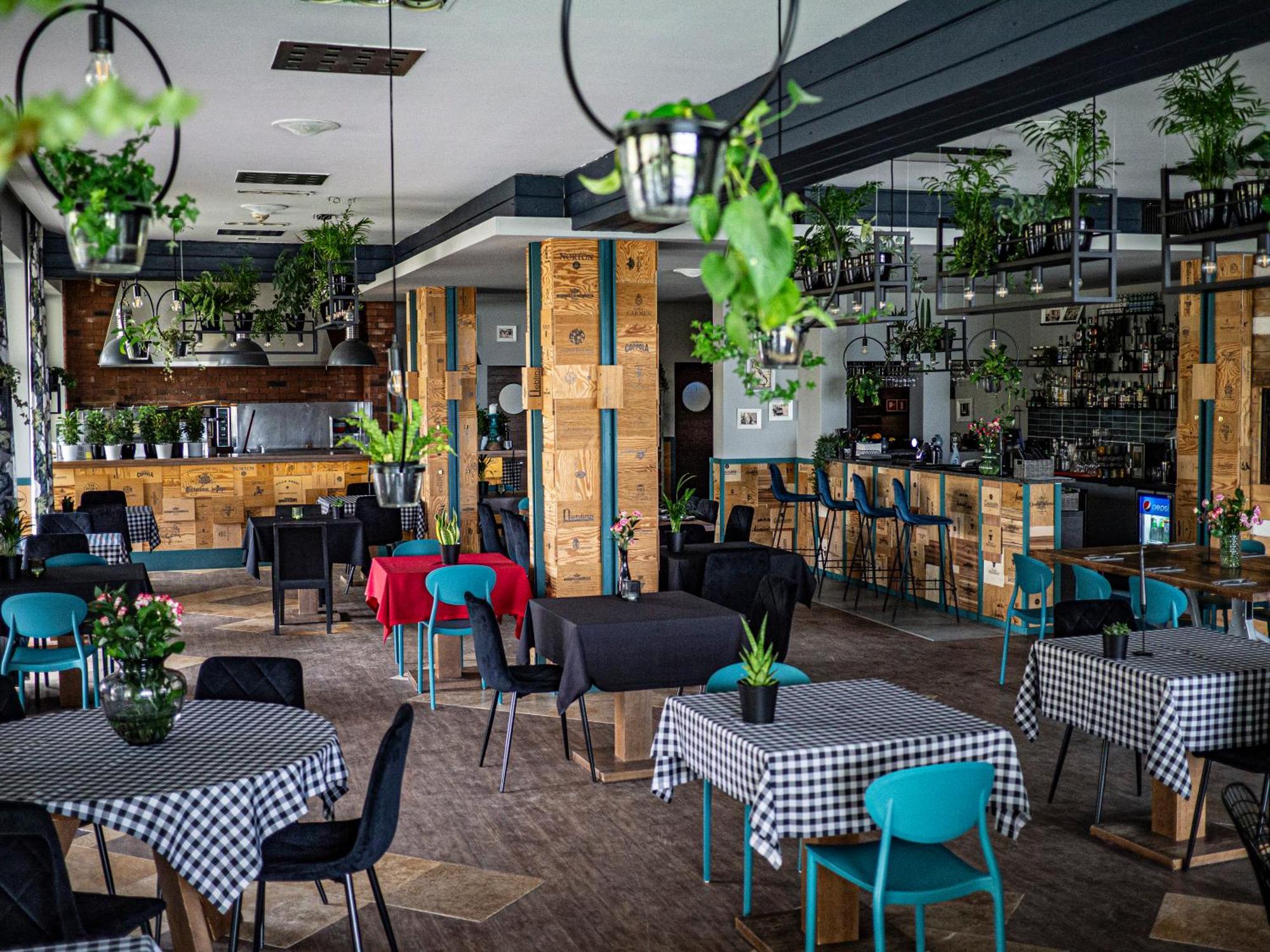 Willa Port Ostroda Bagian luar foto Restaurant in Belgrade